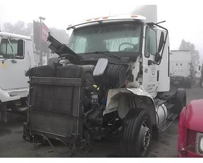 International 8600 Salvage Truck