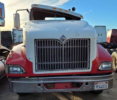 International 9200i Salvage Truck