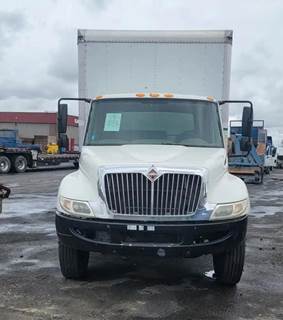 International DuraStar 4300 Salvage Truck