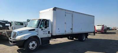 International DuraStar 4300 Salvage Truck