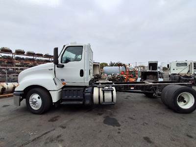 International LT625 Salvage Truck