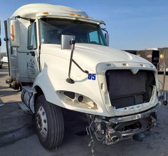 International ProStar Salvage Truck