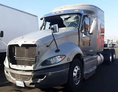 International ProStar Salvage Truck