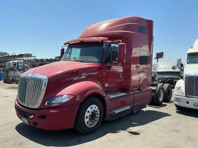 International ProStar Salvage Truck