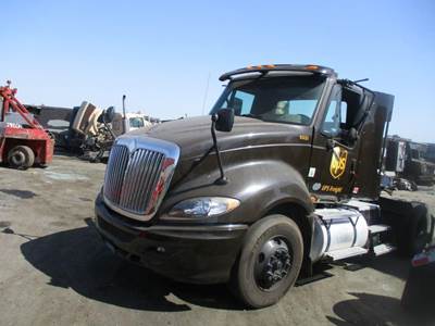 International ProStar Salvage Truck