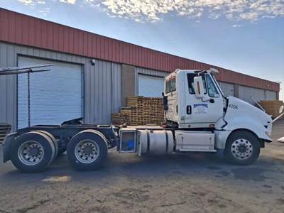 International ProStar Salvage Truck
