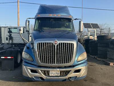 International ProStar Salvage Truck