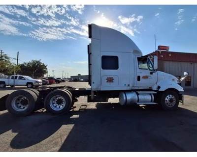 International ProStar Salvage Truck