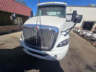 International RH613 Salvage Truck