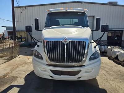 International RH613 Salvage Truck