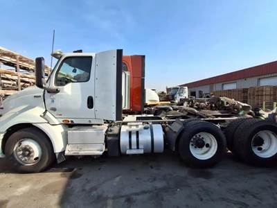 International RH613 Salvage Truck