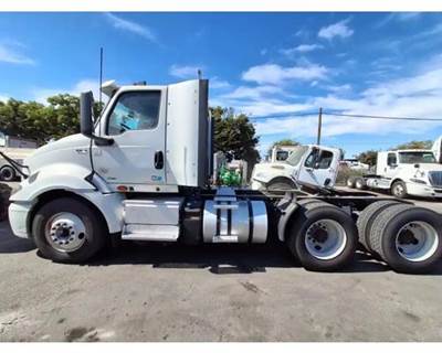 International RH613 Salvage Truck