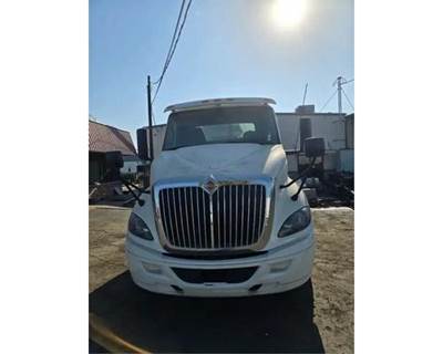 International RH613 Salvage Truck