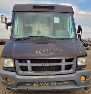 Isuzu Reach Salvage Truck