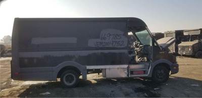 Isuzu Reach Salvage Truck