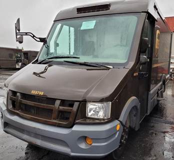 Isuzu Reach Salvage Truck