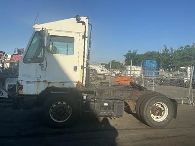 Kalmar Ottawa Salvage Truck