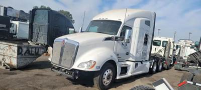 Kenworth T680 Salvage Truck