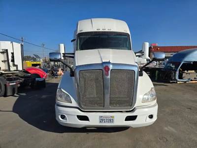 Kenworth T680 Salvage Truck