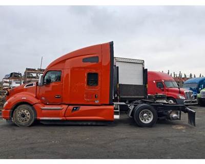 Kenworth T680 Salvage Truck