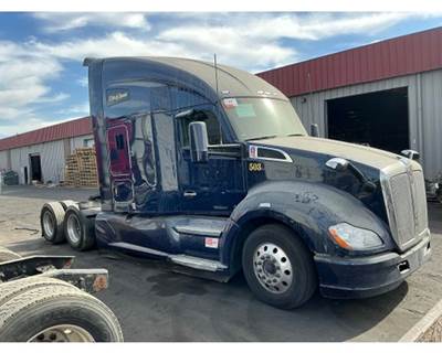 Kenworth T680 Salvage Truck