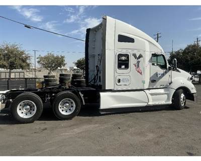 Kenworth T680 Salvage Truck