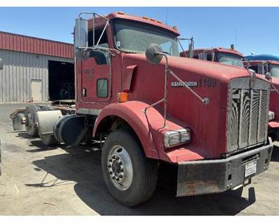 Kenworth T800 Salvage Truck
