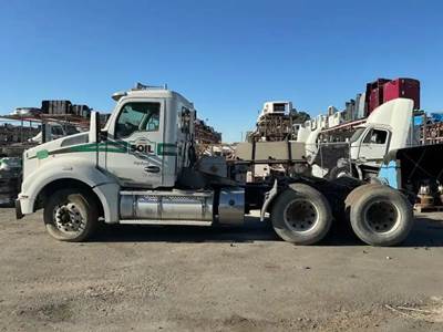 Kenworth T880 Salvage Truck