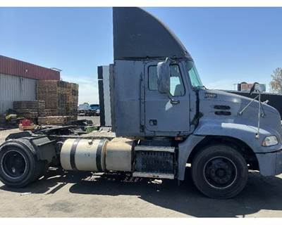 Mack Pinnacle CXU612 Salvage Truck