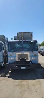 Peterbilt 320 Salvage Truck