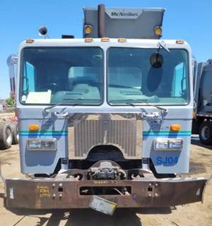 Peterbilt 320 Salvage Truck