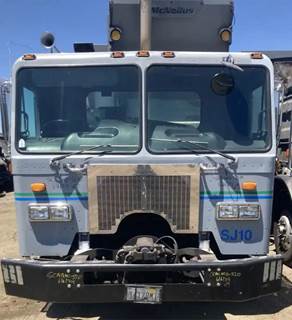 Peterbilt 320 Salvage Truck