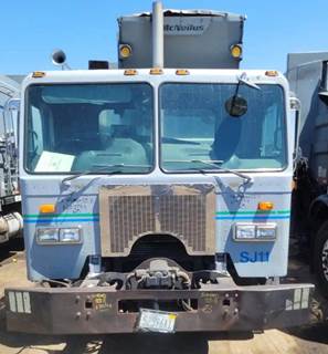 Peterbilt 320 Salvage Truck