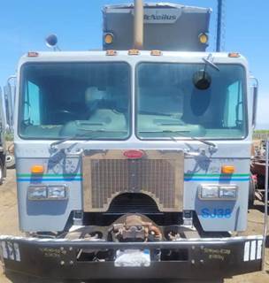 Peterbilt 320 Salvage Truck