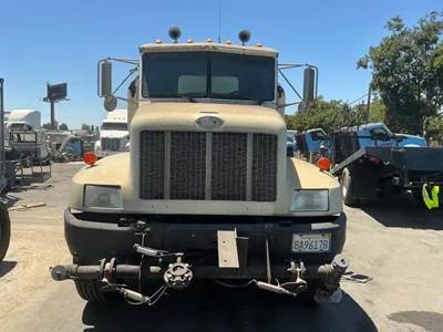Peterbilt 330 Salvage Truck