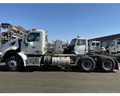 Peterbilt 367 Salvage Truck