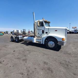 Peterbilt 377 Salvage Truck