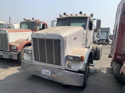 Peterbilt 378 Salvage Truck