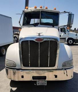 Peterbilt 384 Salvage Truck