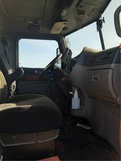 Peterbilt 384 Salvage Truck