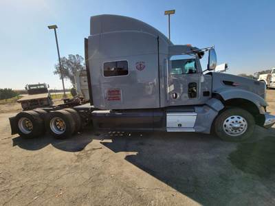 Peterbilt 386 Salvage Truck