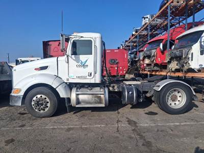 Peterbilt 386 Salvage Truck