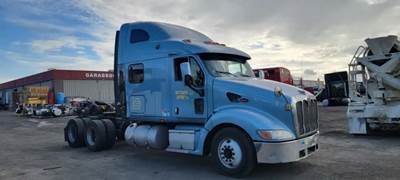 Peterbilt 387 Salvage Truck
