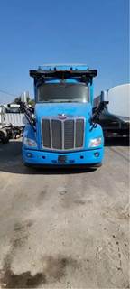Peterbilt 579 Salvage Truck
