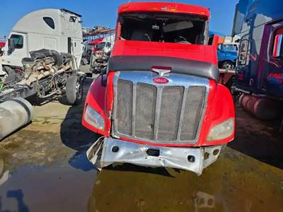 Peterbilt 579 Salvage Truck