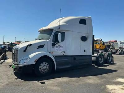 Peterbilt 579 Salvage Truck