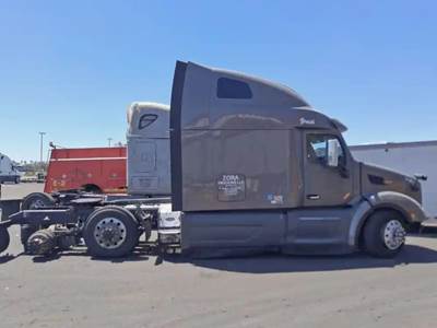 Peterbilt 579 Salvage Truck