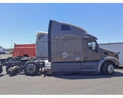 Peterbilt 579 Salvage Truck