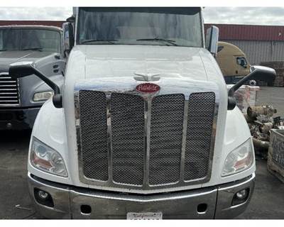 Peterbilt 579 Salvage Truck