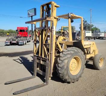 1979 Wiggins (Ford) 430BSA 
VIN: HWIGGINSWLC901027
ESN: 182014
Tractor Number: